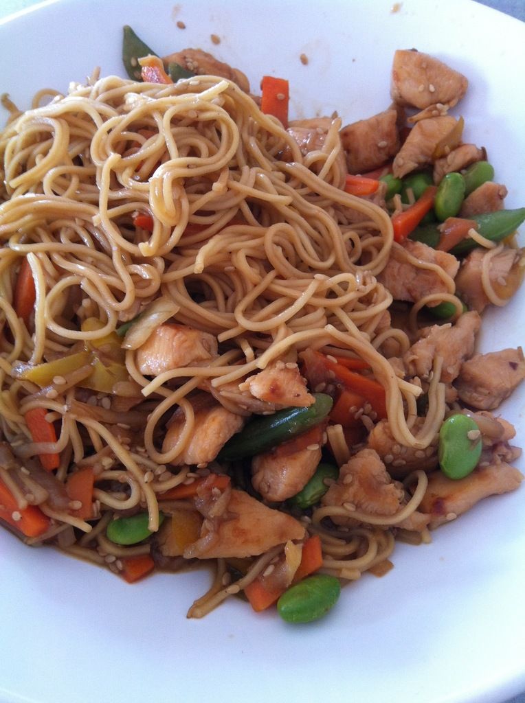 Recette Nouilles chinoises au poulet et sauce soja