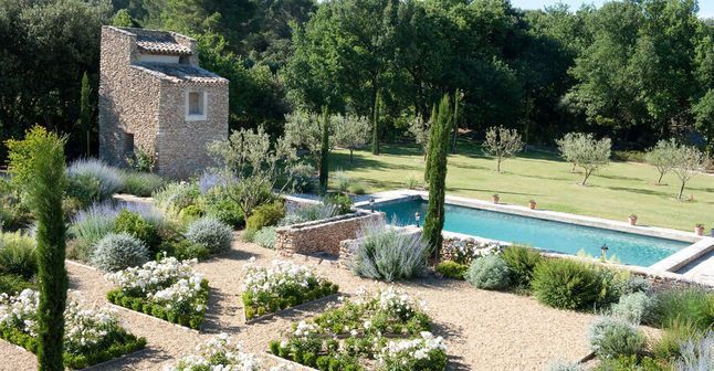 La Realisation De Mon Jardin Mediterraneen Les 12 Jardins