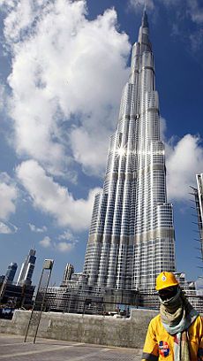 Un record mondiale per scacciare la crisi Ecco il Burj, 800 metri di cemento a Dubai