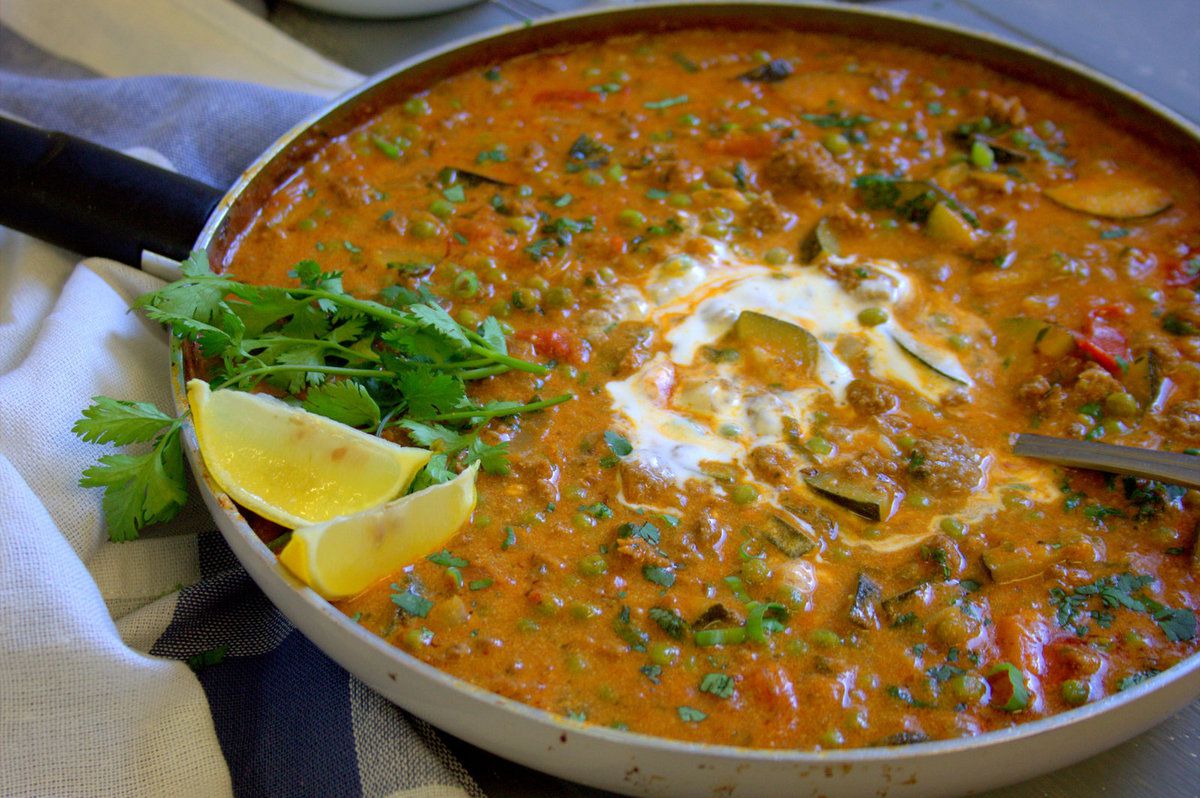 Curry rouge de viande hachée et légumes