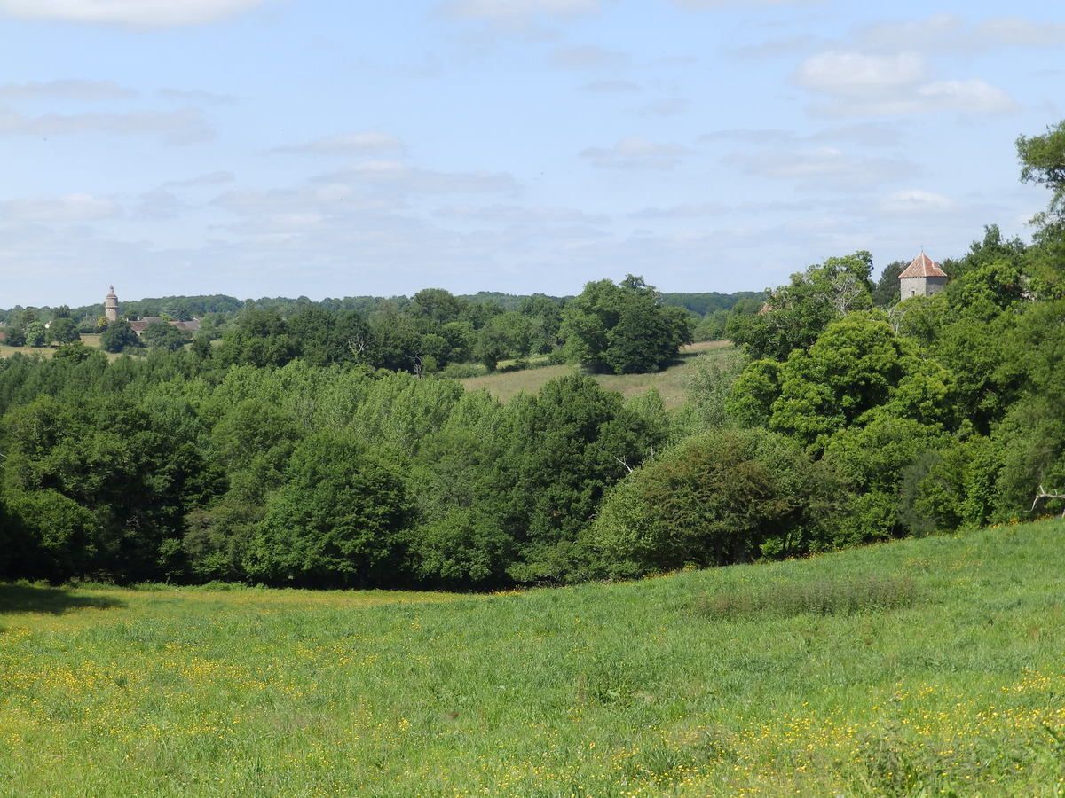 Saint Benoit du Sault, Montgarnaud, Les Gorces, La Dinière Balades à
