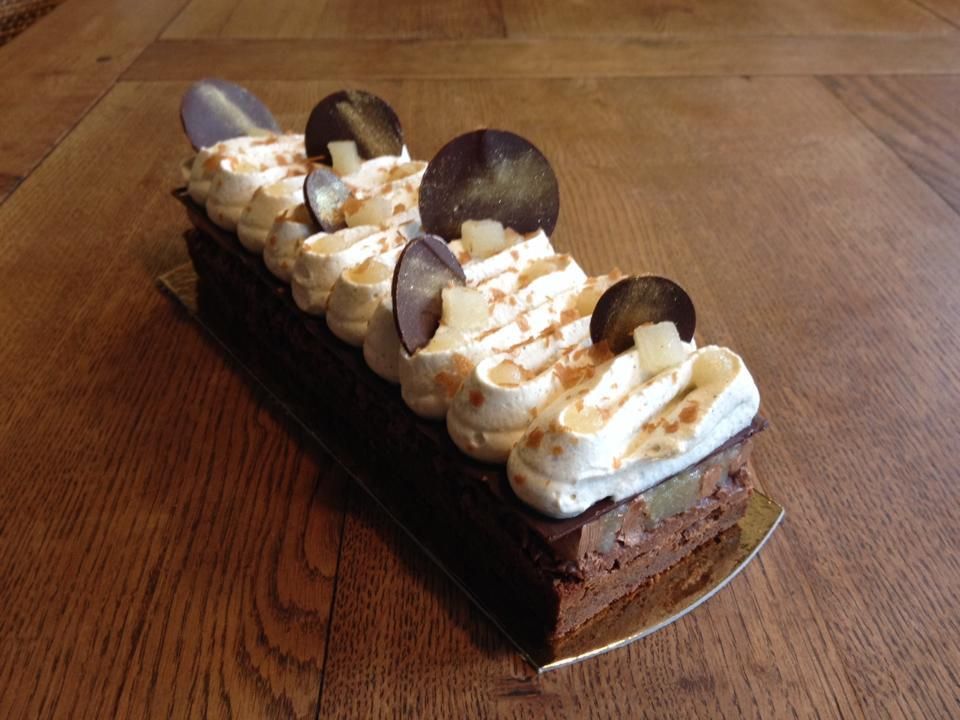 Gâteau "poire belle hélène" Pâtisseries & Co