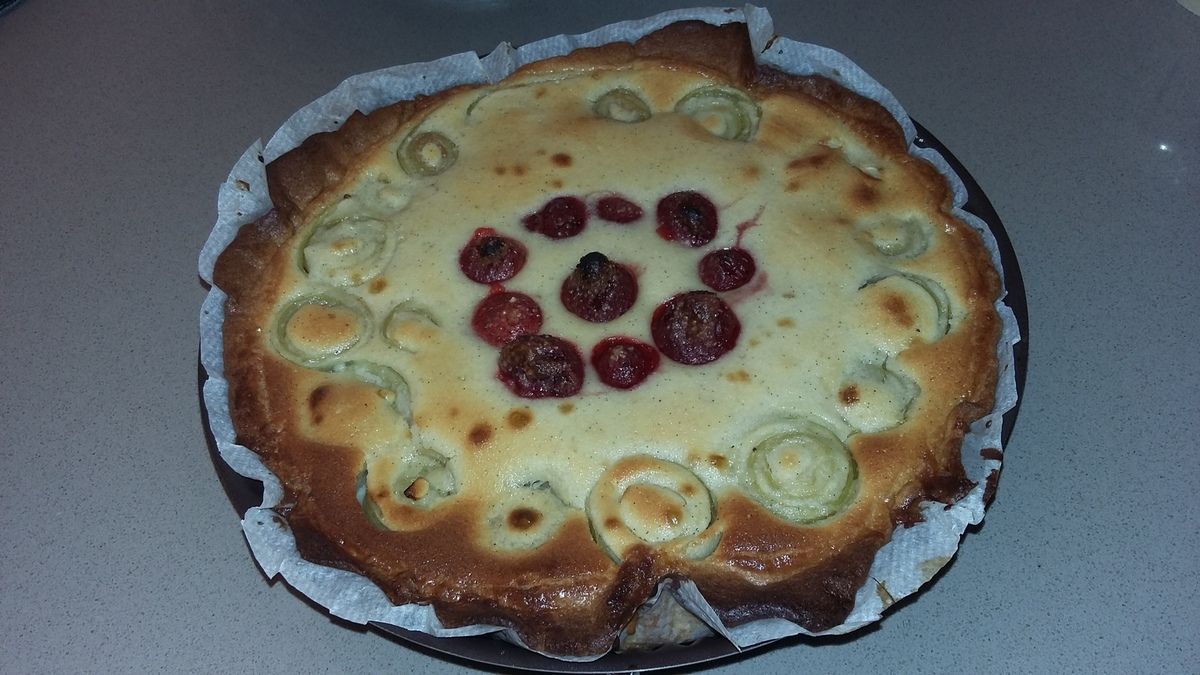 Tarte rhubarbe-fraises