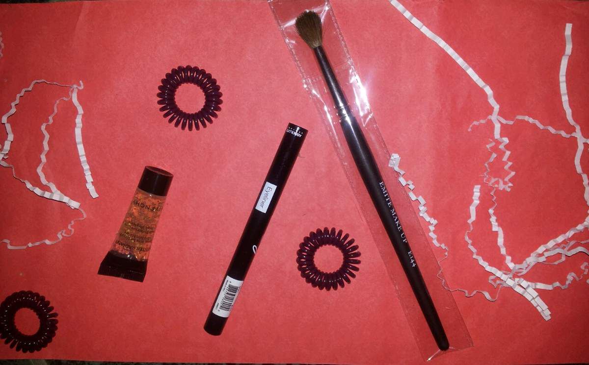 GLOSSYBOX DE SEPTEMBRE "Rock The City !"