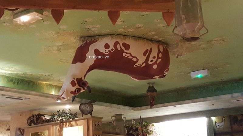 LA VACHE AU PLAFOND, restaurant Limoges (87) - Crozaclive : blog famille -  CLERMONT FERRAND / Auvergne Rhône Alpes