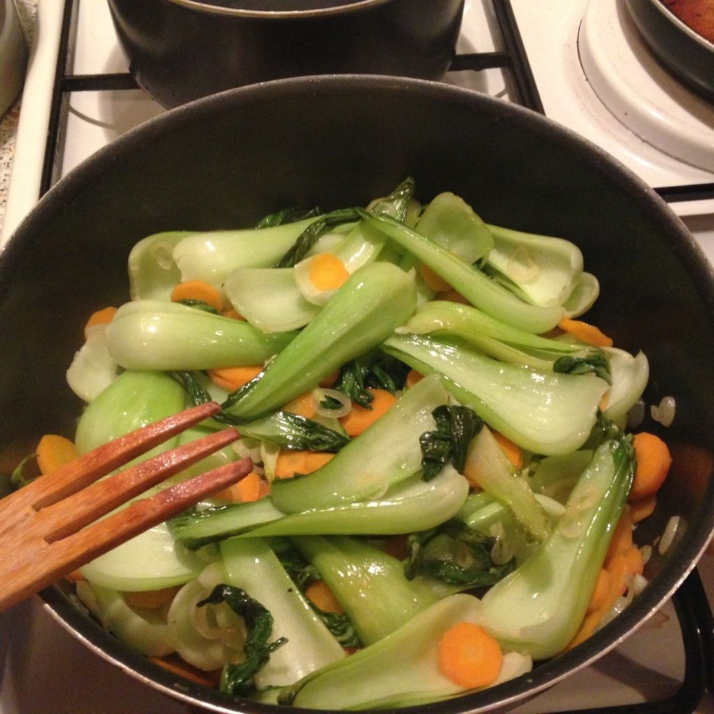 Recette Soupe de Pak choï, petits légumes et nouilles soba Papaye