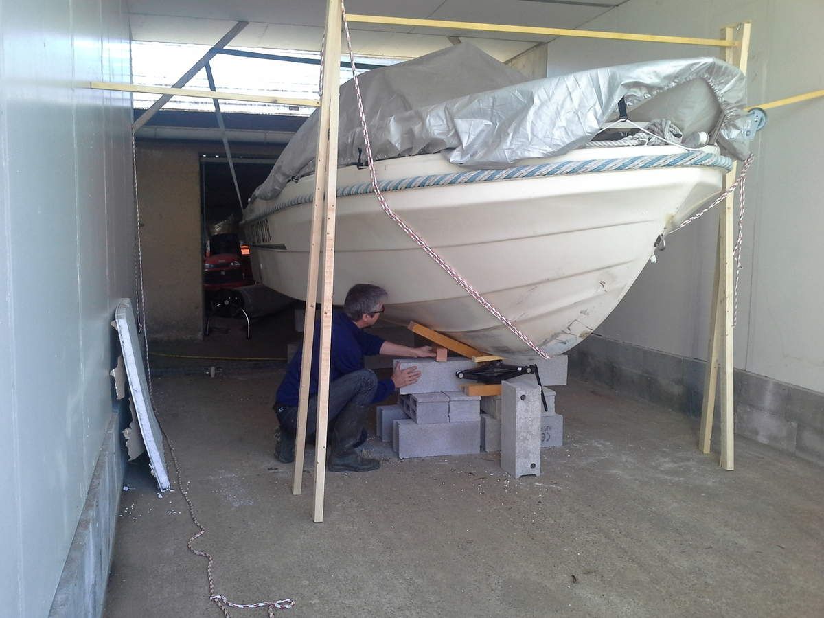 4 Mettre Le Navire Sur Cale Je Repeinds Mon Bateau