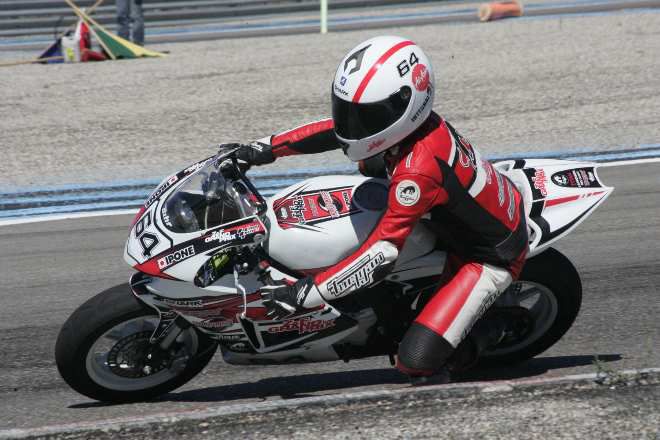 les écoles de pilotage moto pour enfant - Pilote moto testeur de circuit en  france