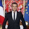 Macron sorti par la porte, rentre par la fenêtre! heureusement la CGT veille...