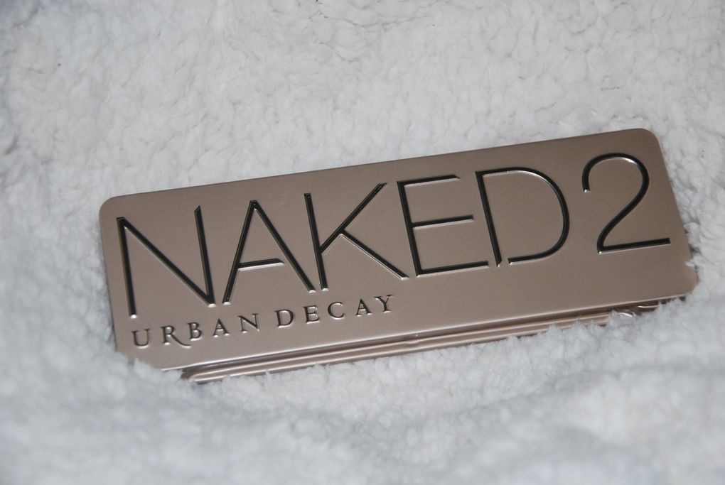 REVIEW: Naked 2 By Urban Decay