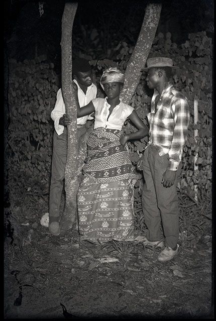 DEPARA LEMVU JOÃO, o histórico fotógrafo africano, foi natural de Makela do Zombo