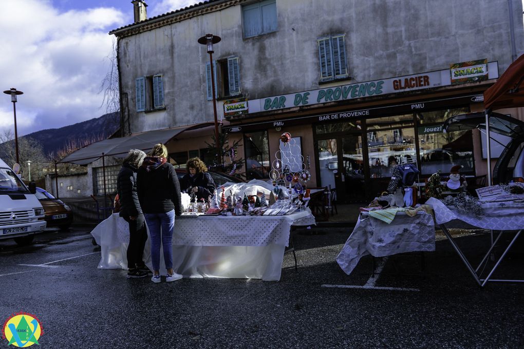 St André les Alpes : Marché de Noel - Actualites locales Moyen et Haut