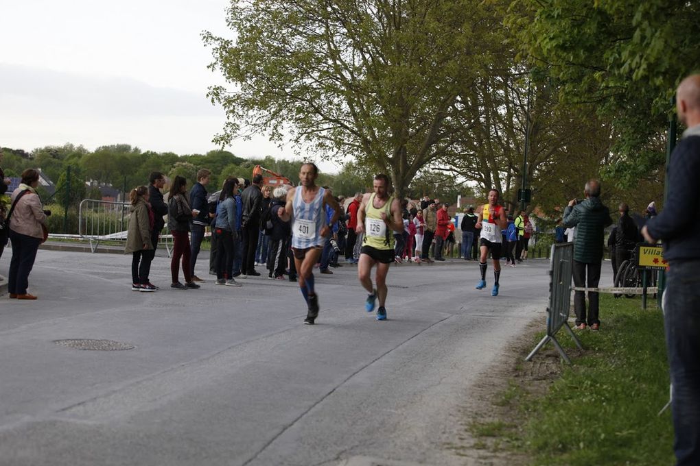 Photos de Patrick Maujean du 10 km de BEZANNES