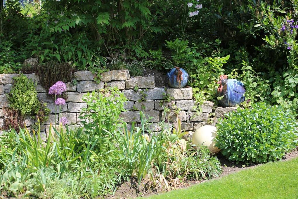 Beim Tag der offenen Gärten 5. Juni 2016 geht der Vorsitzende des