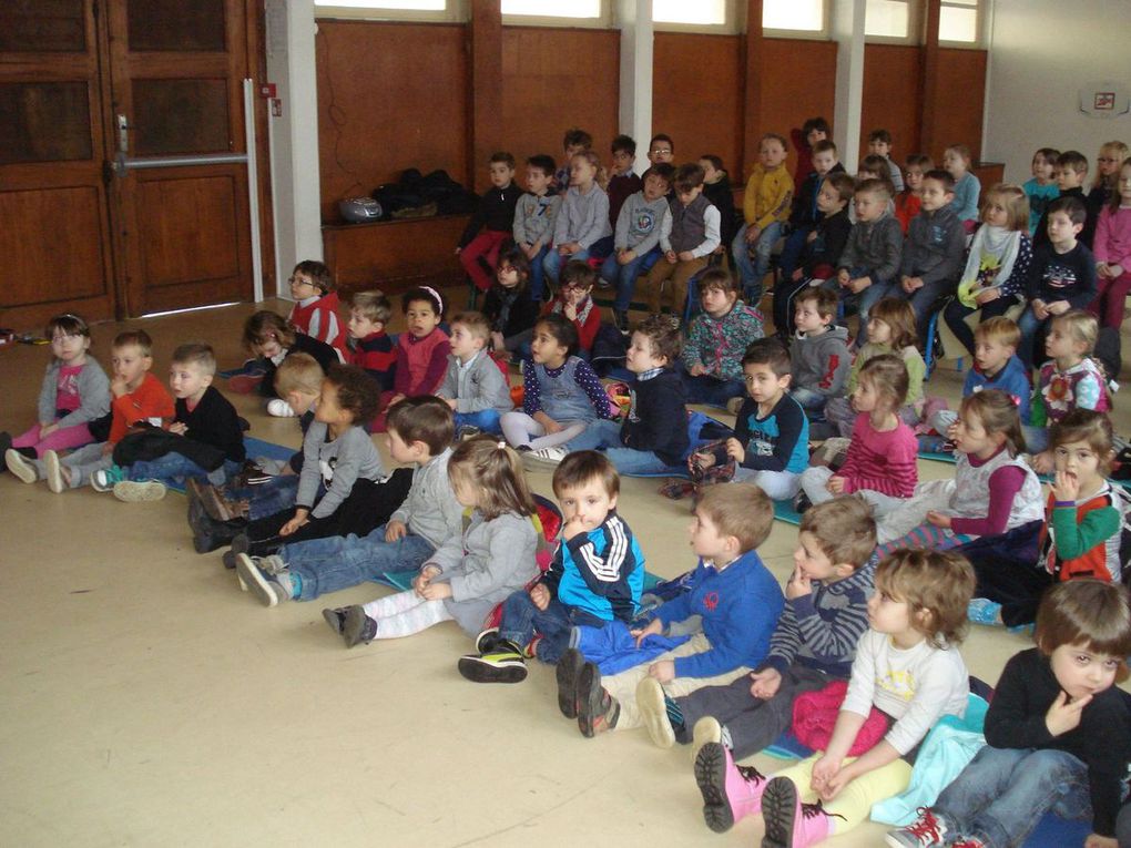 Z-Célébration de Pâques en maternelle 2015