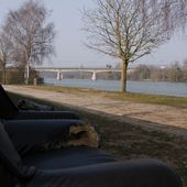 De l'autre côté.. Mantes-la-Ville - La Seine, la Seine, la Seine..... La Seine... et Moi