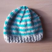 Bonnet bébé au tricot, autre réalisation - Panpanette