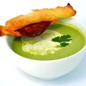 Soupe Froide de Petits Pois à la Coriandre et Feuilleté au Chorizo - Tartine Jeanne