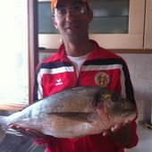Othman et ses énormes poissons