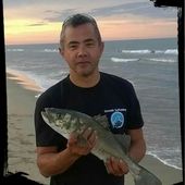Xavier étrenne ses cannes - Dorade Surfcasting