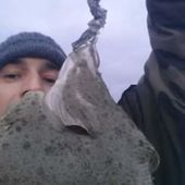 David et son beau turbot - Dorade Surfcasting