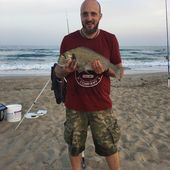 Un beau trophée pour Julien - Dorade Surfcasting