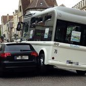 Premier jour d'expérimentation et premier accident pour la navette 100% électrique à Auxerre