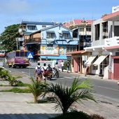 216b - L'île Rodrigues 01, Océan Indien, rues de Port-Mathurin, flâneries, photos by GeoMar, géolocalisation Google - SKREO-Dz