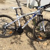 Vélo à vendre : GT taille S entretenu, dérailleur neuf, sans pédale : Prix