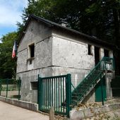 Saint-Menges (Ardennes) : la maison forte - Le blog de François MUNIER