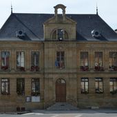 Saint-Menges (Ardennes) : l'hôtel de ville - Le blog de François MUNIER