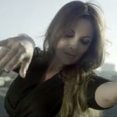 Hélène Ségara dévoile le clip de son single Et si tu n'existais pas en duo avec Joe Dassin