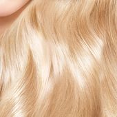 Cheveux jaunes après décoloration: Que faire??