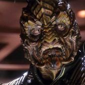 Poutine révèle que les Extraterrestres (Reptiliens) Hybrides sont la classe dirigeante