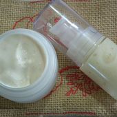Soin contour des yeux : version gel pour la nuit, version crème fluide pour le jour (EDIT)