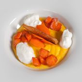 Velouté de carottes pommes de terre, espuma à la sauge
