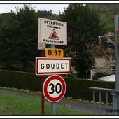 Les villages de Haute-Loire:Goudet - L'Auvergne Vue par Papou Poustache