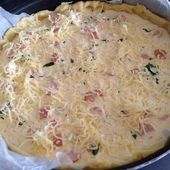 Quiche saucisses knacki et vache qui rit