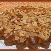 Gâteau aux amandes et confiture d'abricots maison