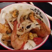 Nouilles de riz aux gambas et moules - Oh, la gourmande..