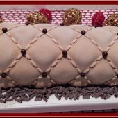Bûche au chocolat et son Insert au crémeux de fruits de la passion - Oh, la gourmande..
