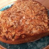 Gâteau à la pomme et à la poire. -