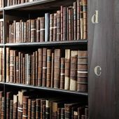 DUBLIN - TRINITY COLLEGE - OLD LIBRARY - TROUSSE CADETTE PHOTOS