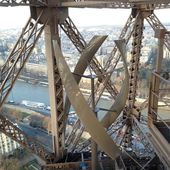 La Tour Eiffel s'offre deux éoliennes à 127 m d'altitude - OOKAWA Corp.