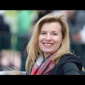 Valérie Trierweiler s'en prend à Michel Sapin sur le reseau social Twitter et balance une photo ridicule - OOKAWA Corp.