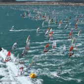 DEFI WIND 2015 : GRUISSAN - 1200 windsurfers vs the storm 50knts wind - OOKAWA Corp.