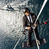 Et à présent le SKY WALK de Alex THOMSON : Hugo BOSS - Marketing des marques - OOKAWA Corp.