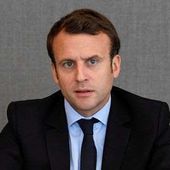 Le pole numerique d'En Marche d'Emmanuel MACRON a eu recours au "cyber-blurring", du floutage numérique - OOKAWA Corp.