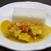 Mijoté de poisson au curry et lait de coco