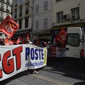 L’extrême droite ordonne La Poste exécute ?